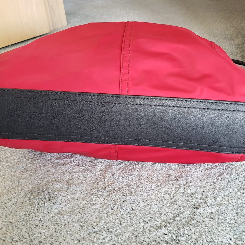 Burberry, Buckleigh Red Nylon/ Black Leather Tote w/  Side Toggles - Picture 6 of 15